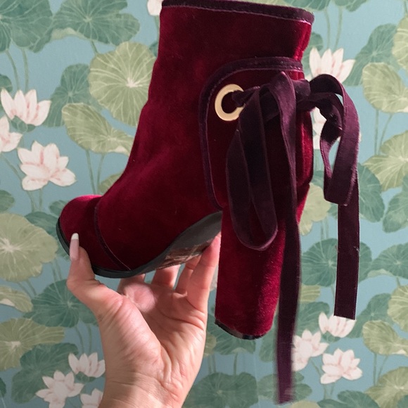 Burgundy velvet booties 🎀 - Picture 4 of 7